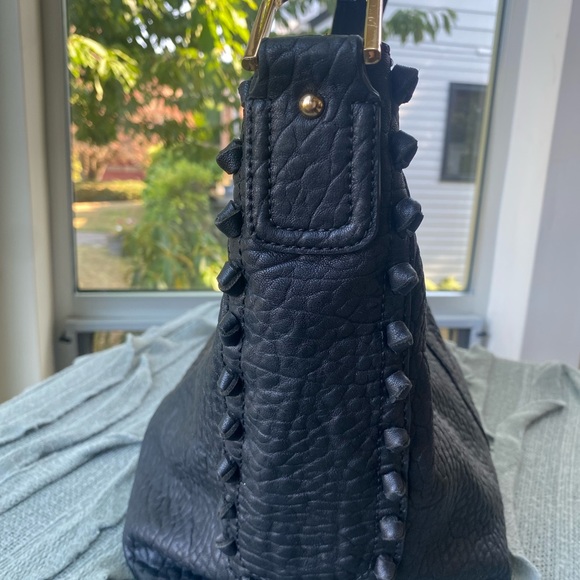 Vince Camuto soft leather Shoulder bag - Picture 2 of 8